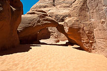 Sand Dune Arch